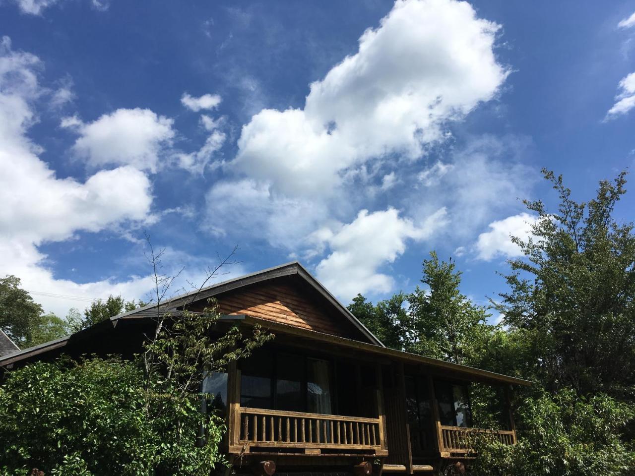Hotel 山荘 紗羅樹 Syaranoki Yufu Exterior foto